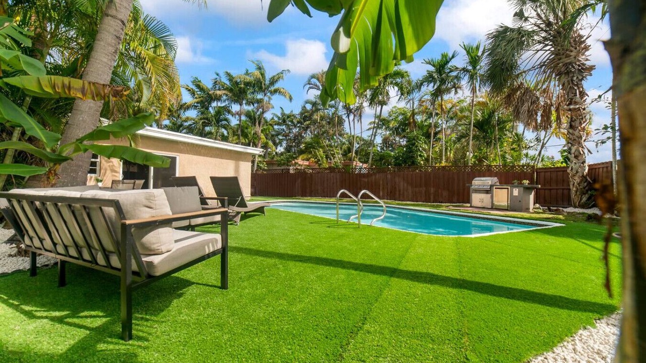 Photo of Outdoor in North Central Hollywood