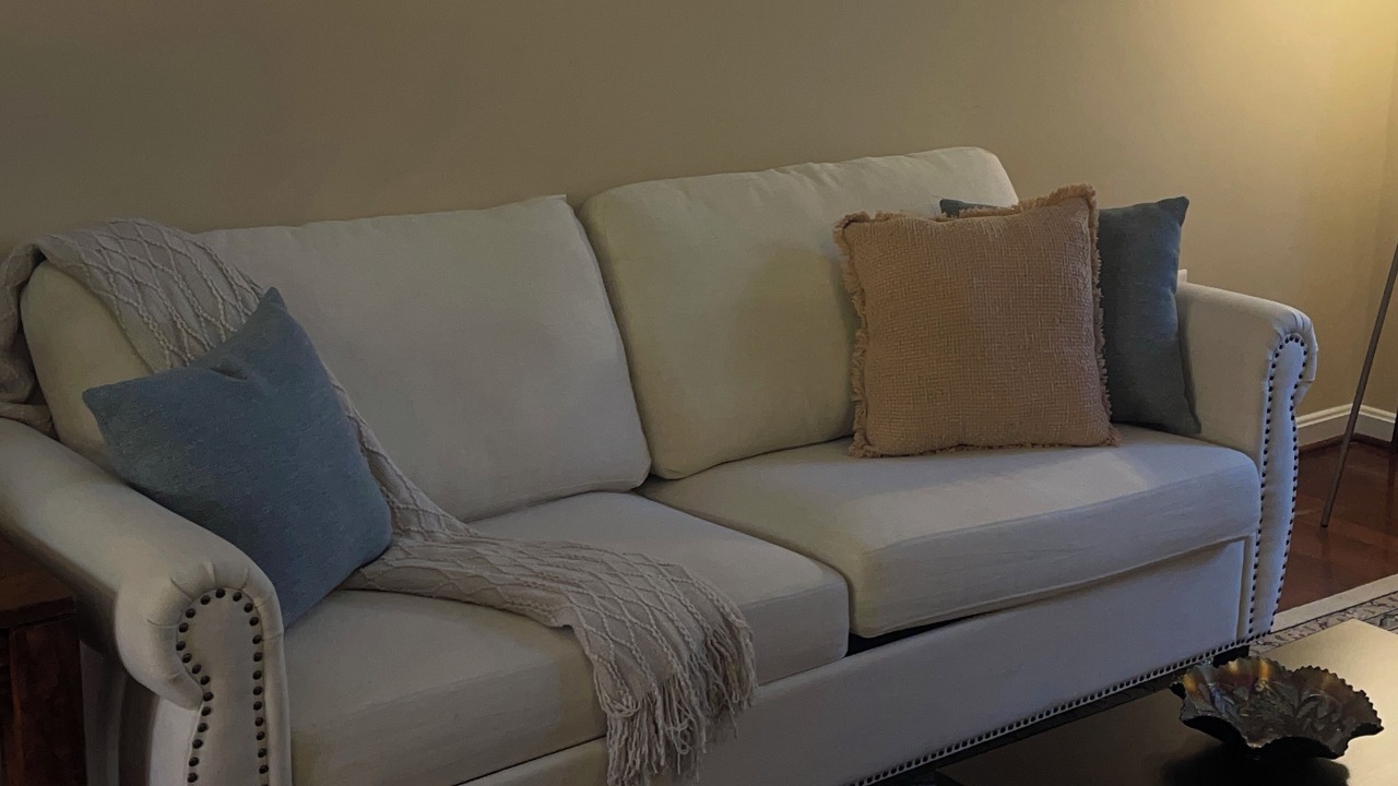 Photo of Livingroom in Gaithersburg