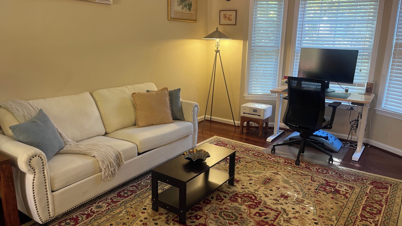 Photo of Livingroom in Gaithersburg