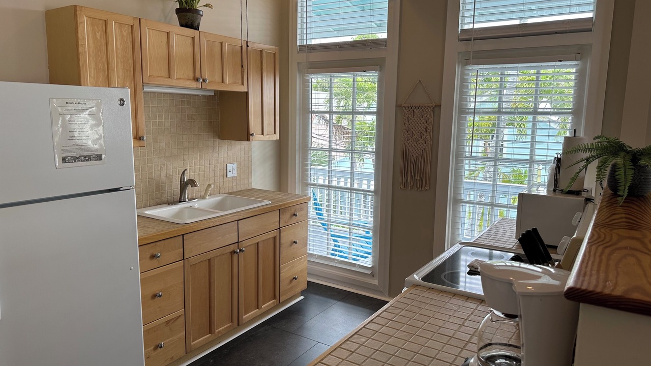 Photo of Kitchen in Uptown - Upper Duval