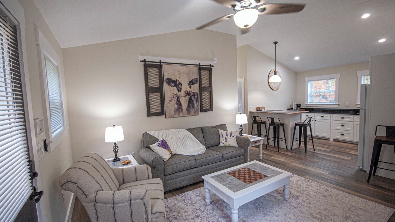 Photo of Livingroom in Hiawassee