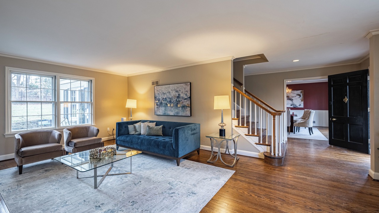 Photo of Livingroom in Bethesda