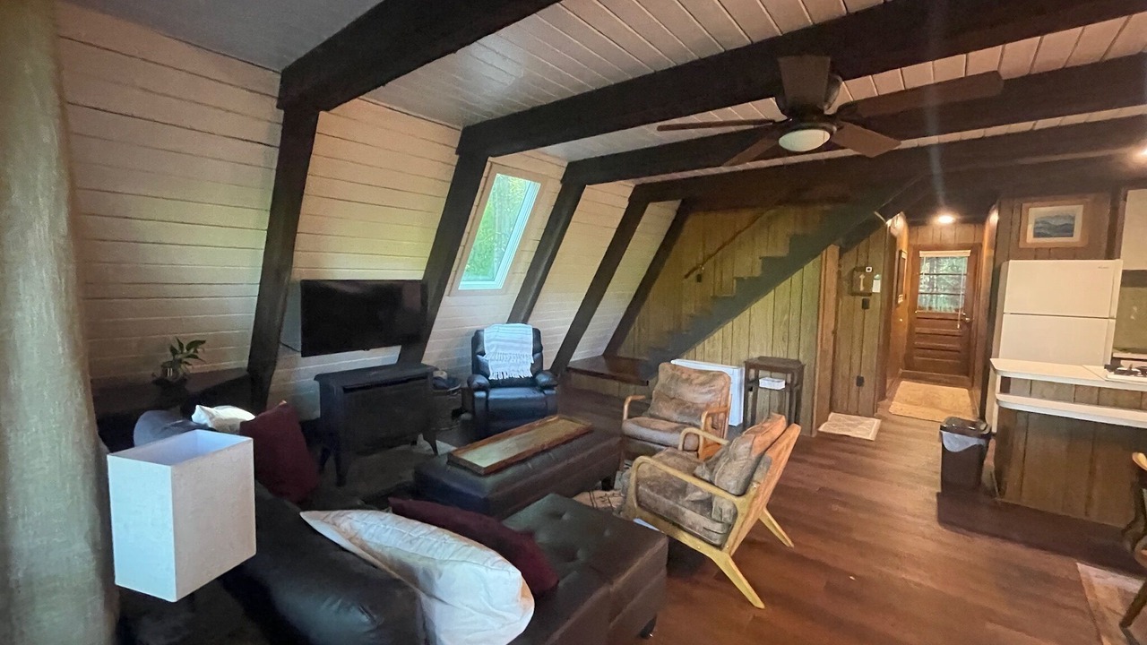 Photo of Livingroom in Burnsville