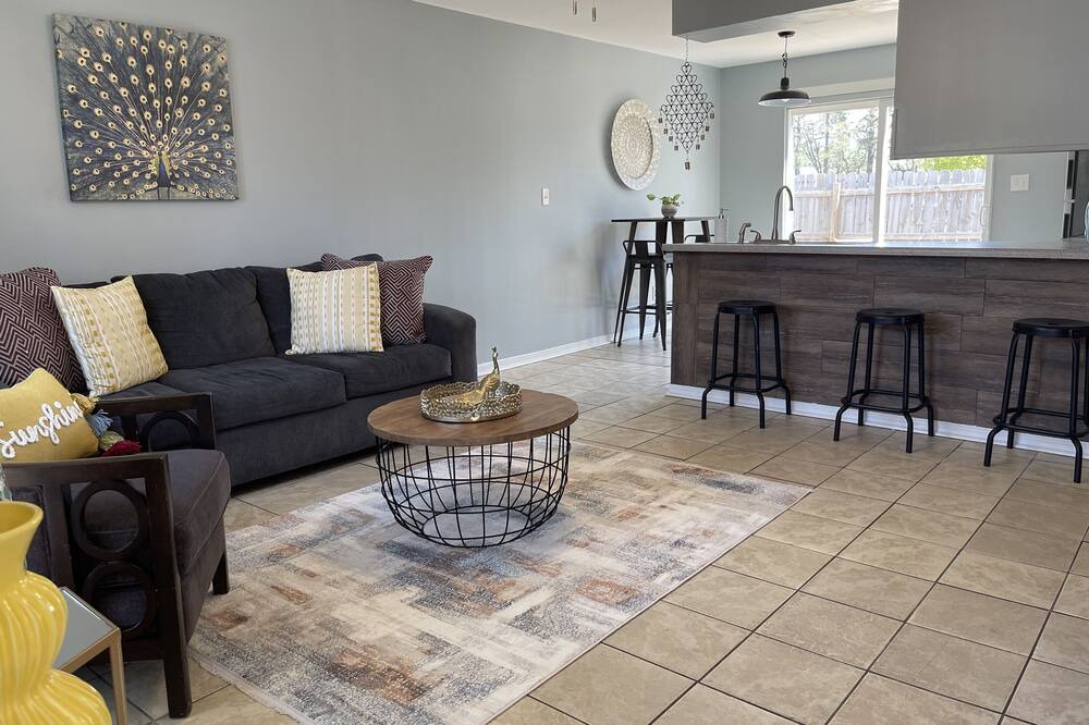 Photo of Livingroom in Wright