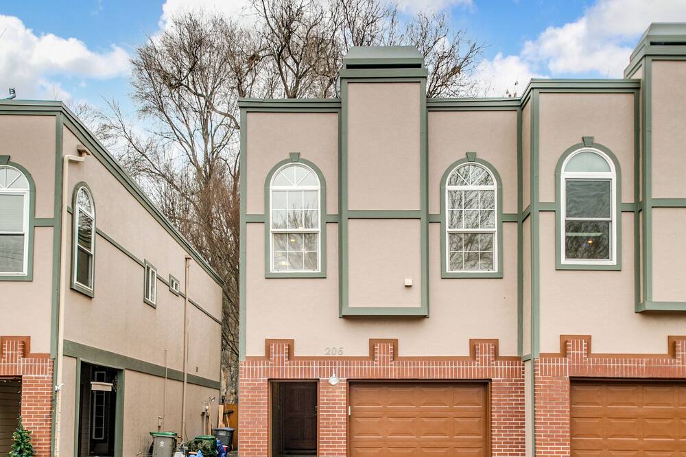 Photo of Outdoor in East End