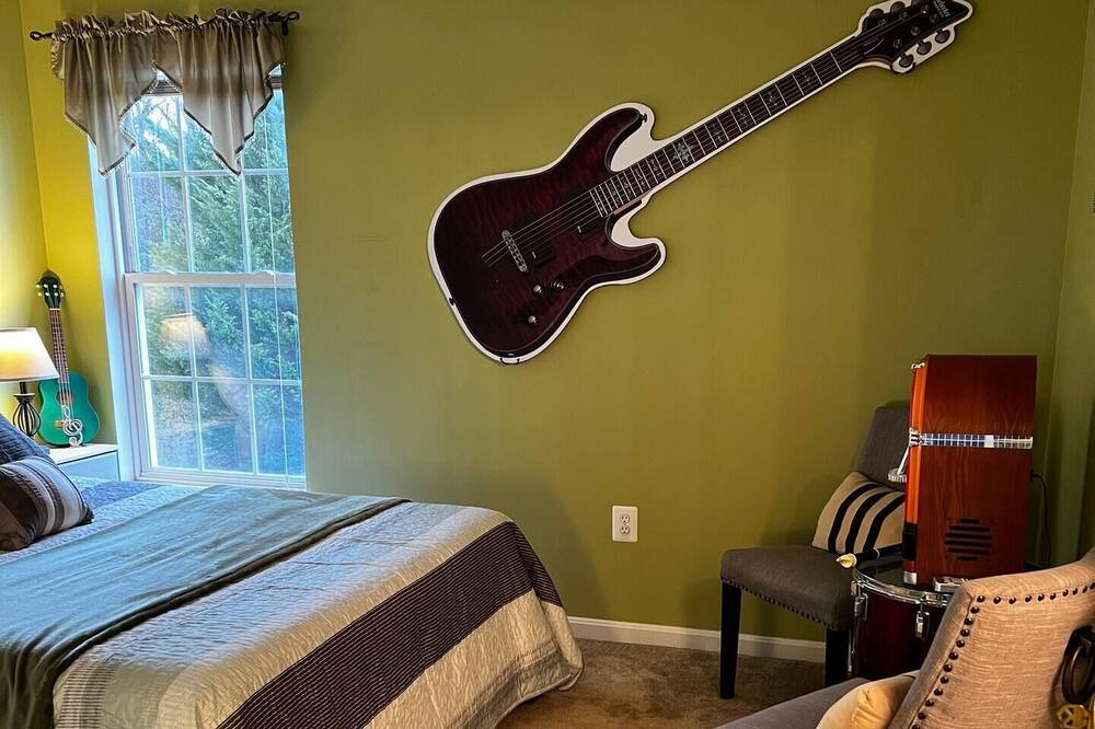 Photo of Bedroom in Boonsboro