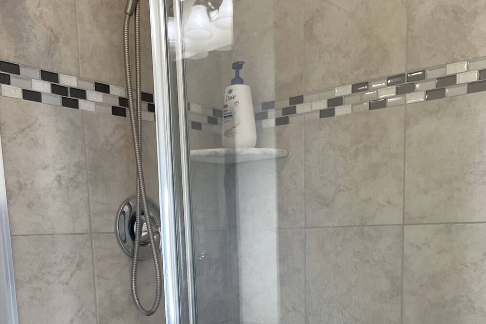 Photo of Bathroom in Oak Hill