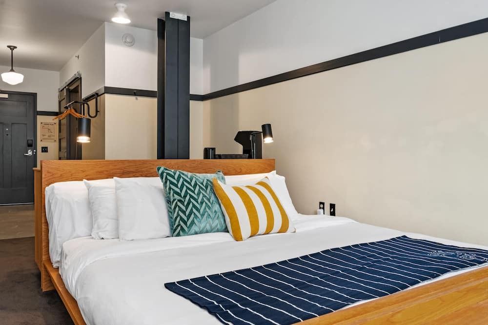 Photo of Bedroom in East Liberty