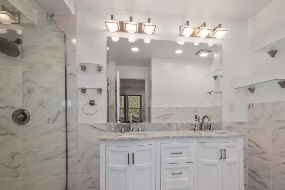 Photo of Bathroom in North Bethesda