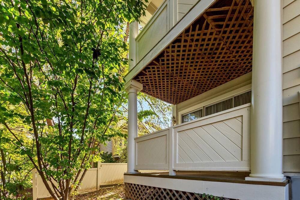 Photo of Outdoor in North Bethesda
