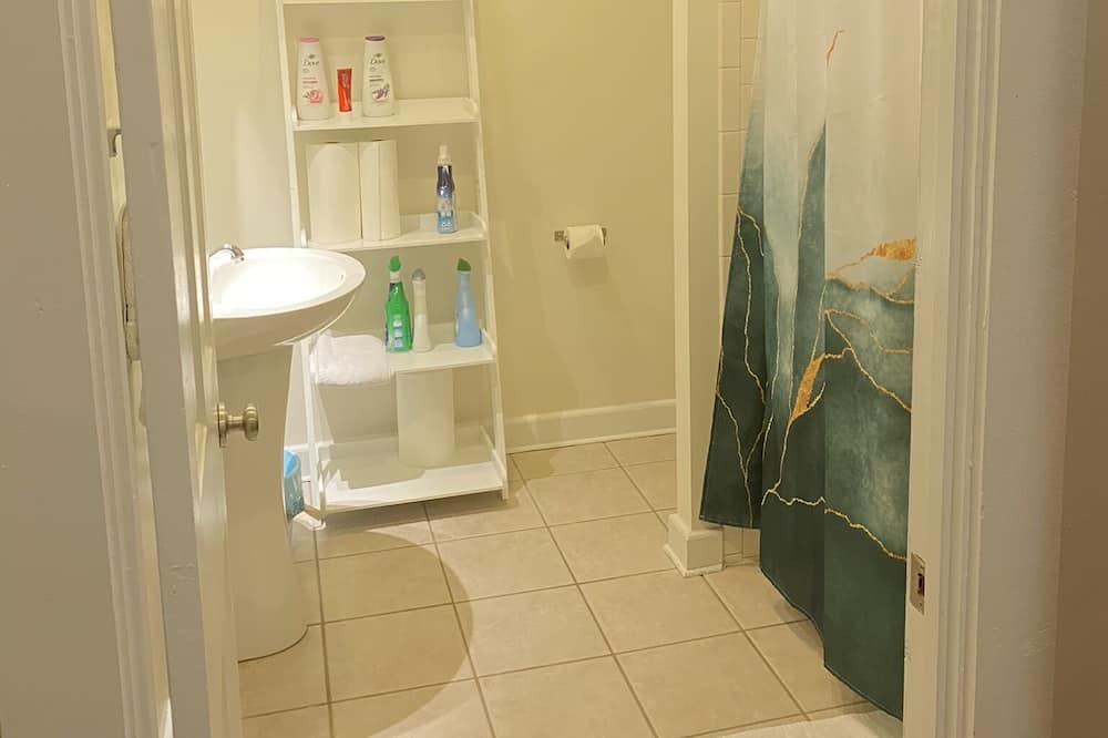 Photo of Bathroom in Pendleton