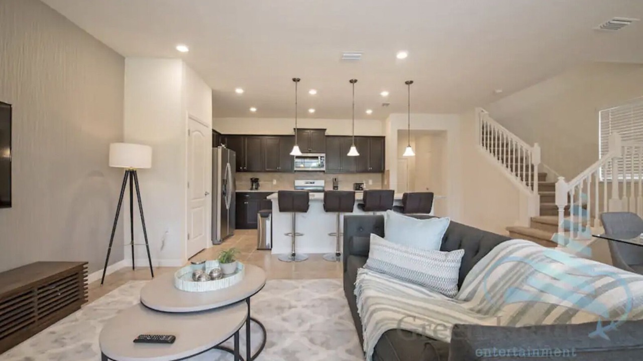 Photo of Livingroom in Sunridge Woods