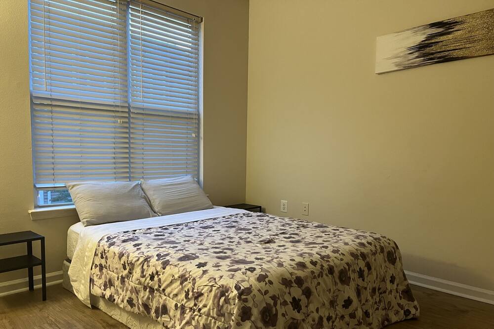 Photo of Bedroom in North Bethesda