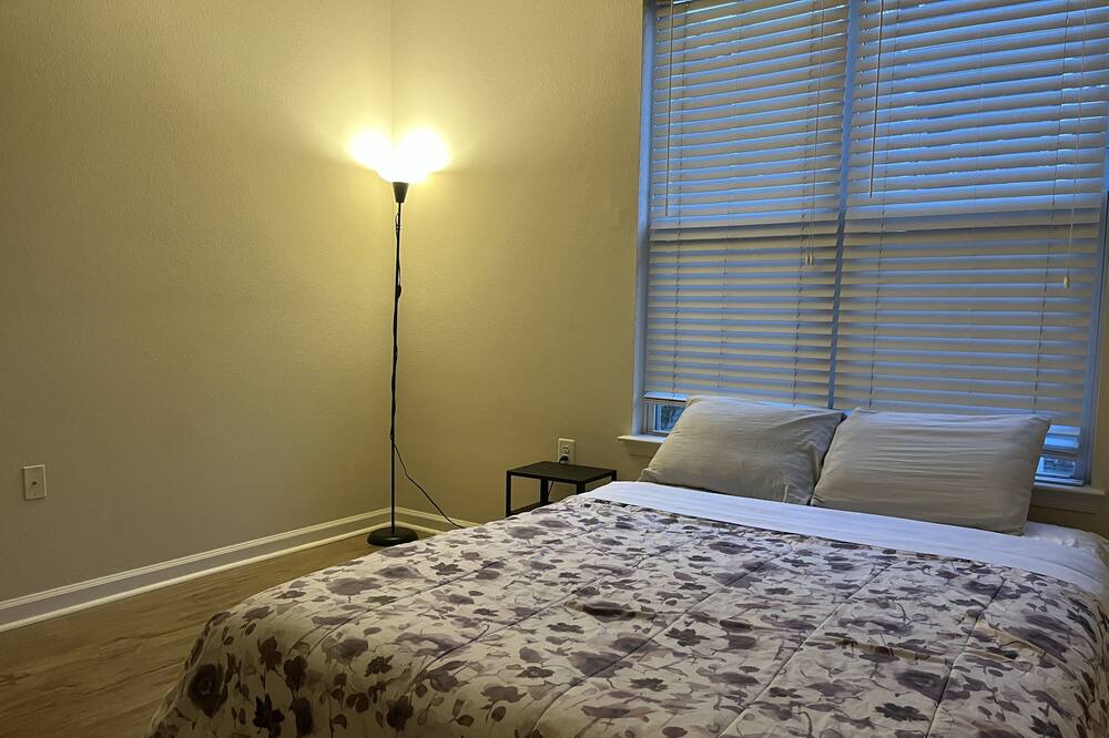 Photo of Bedroom in North Bethesda