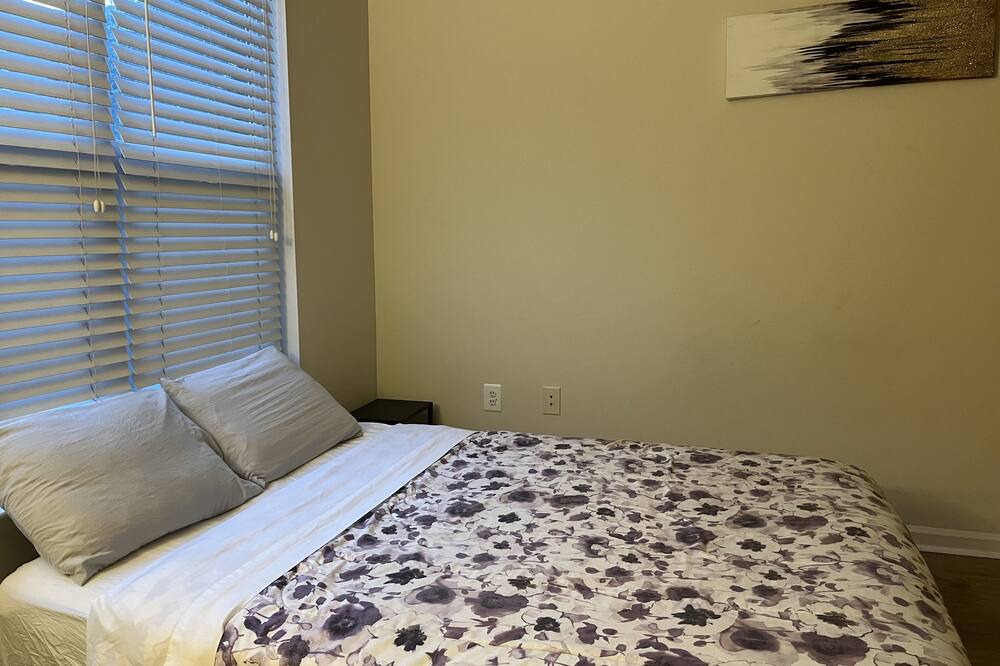 Photo of Bedroom in North Bethesda