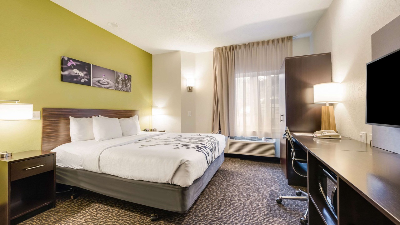 Photo of Bedroom in Woodlands Village