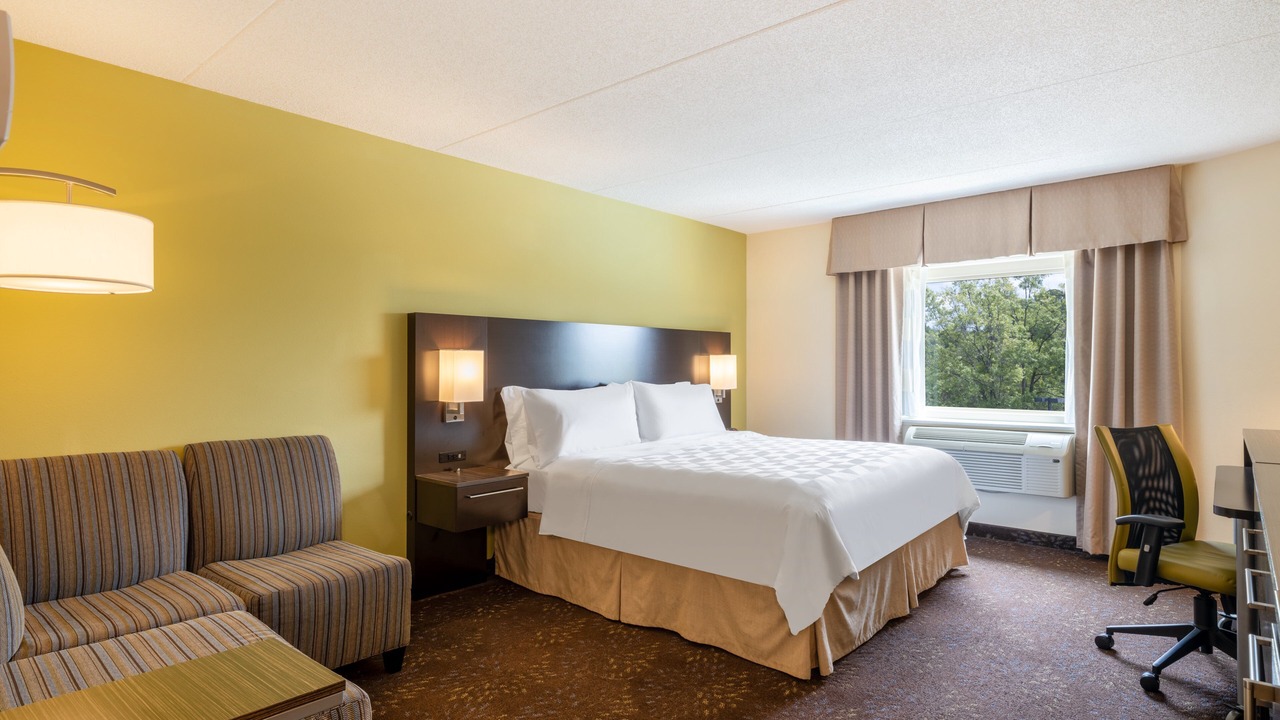 Photo of Bedroom in Greensboro