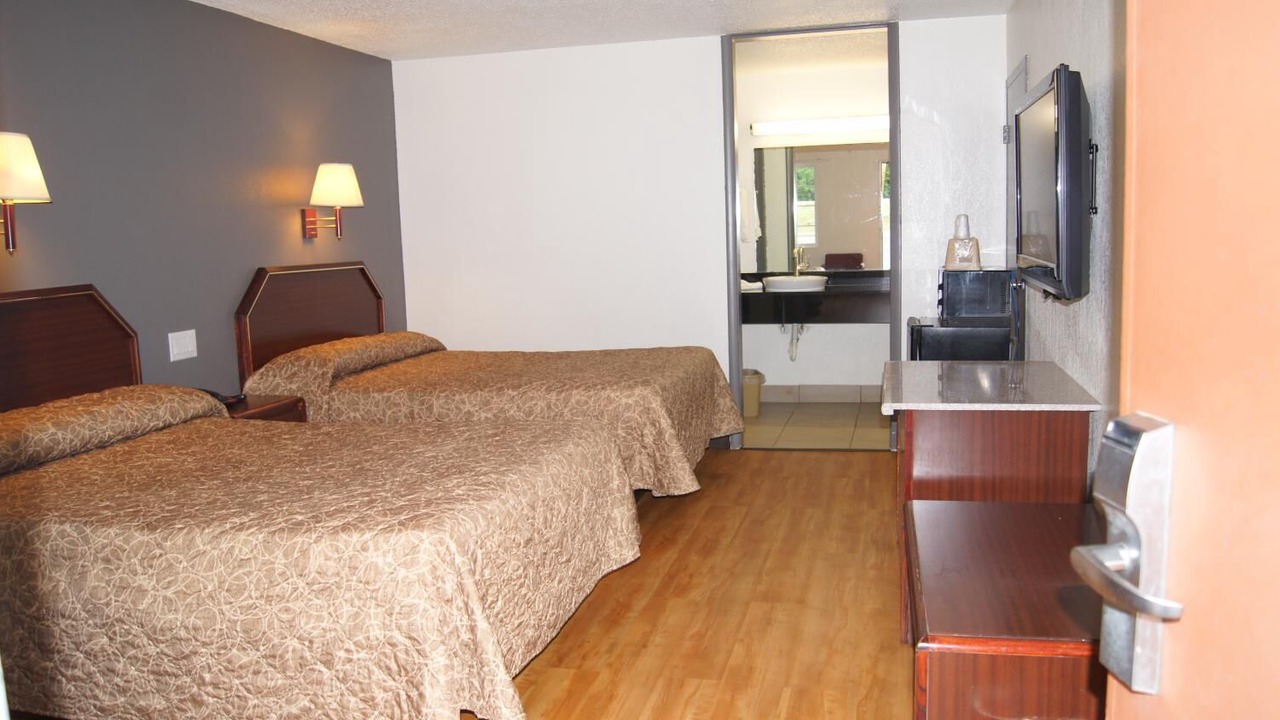 Photo of Bedroom in Crossville