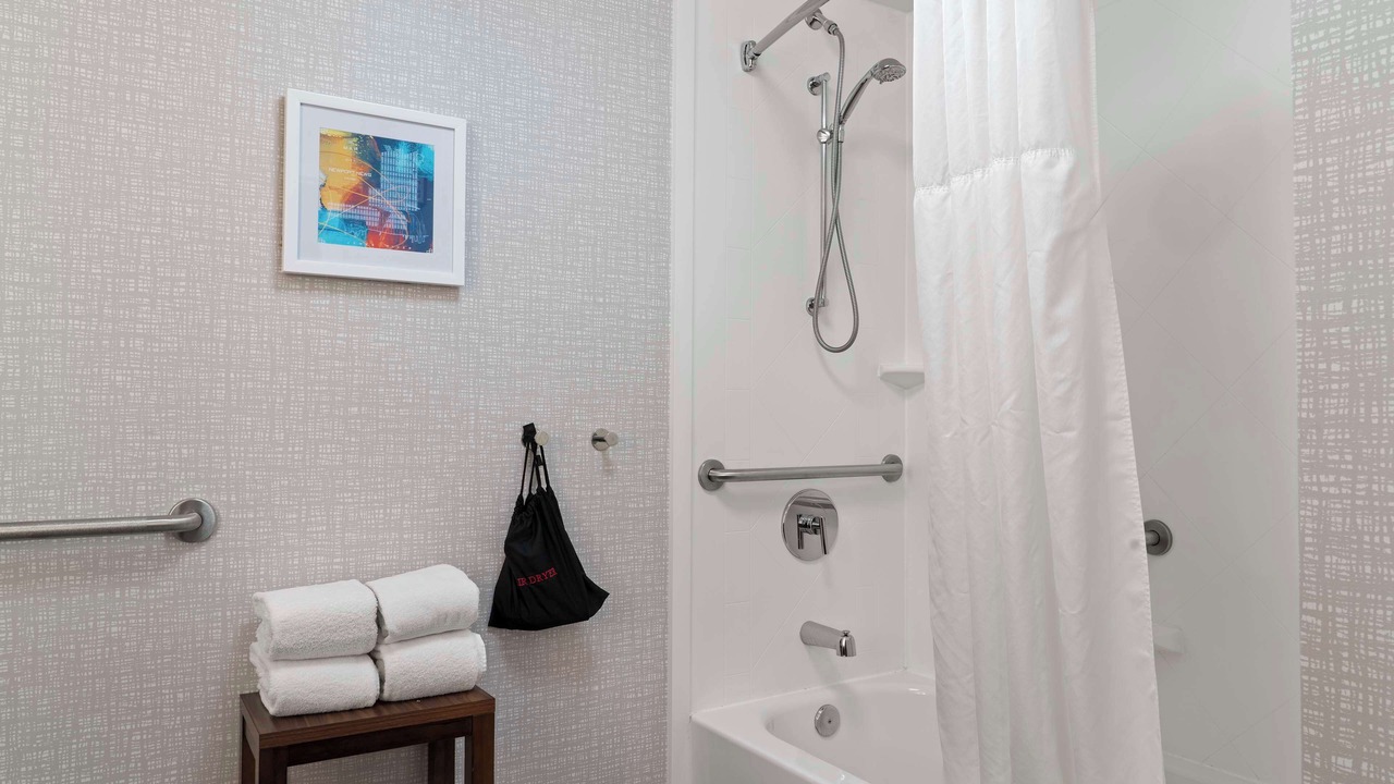Photo of Bathroom in Central Newport News