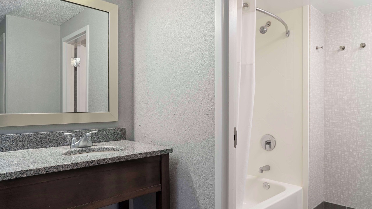Photo of Bathroom in Central Newport News