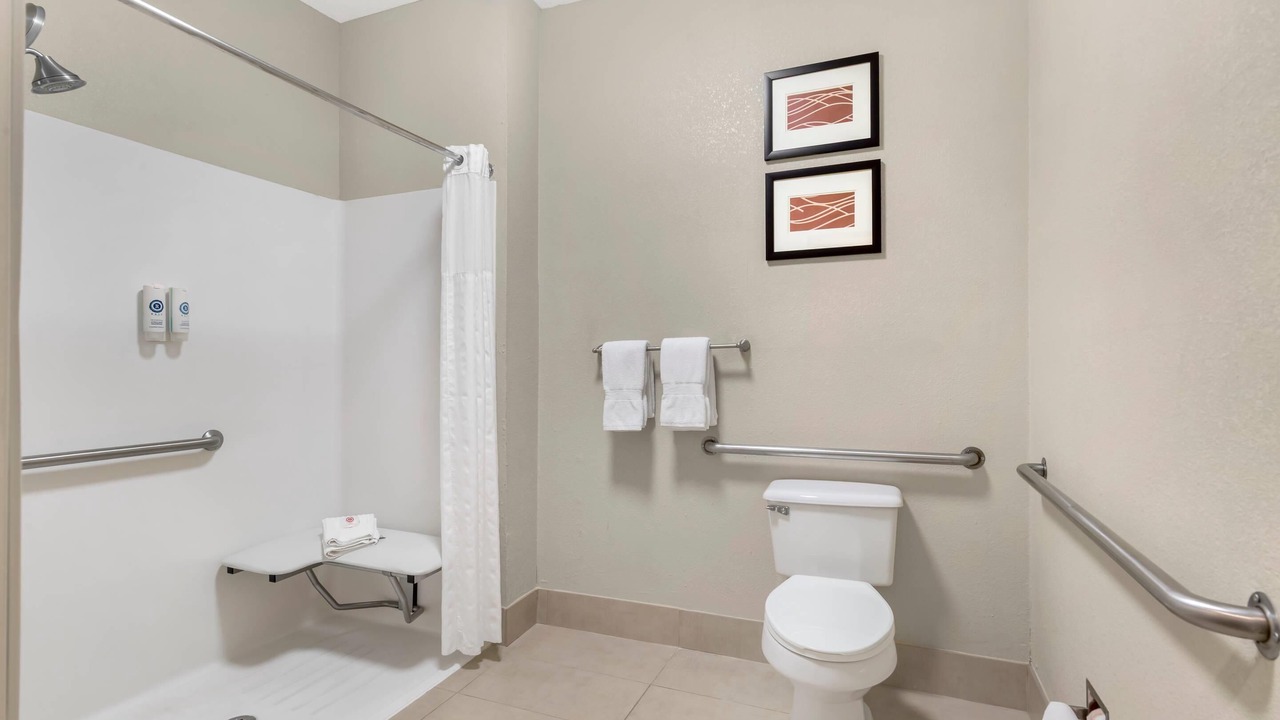 Photo of Bedroom in Blairsville