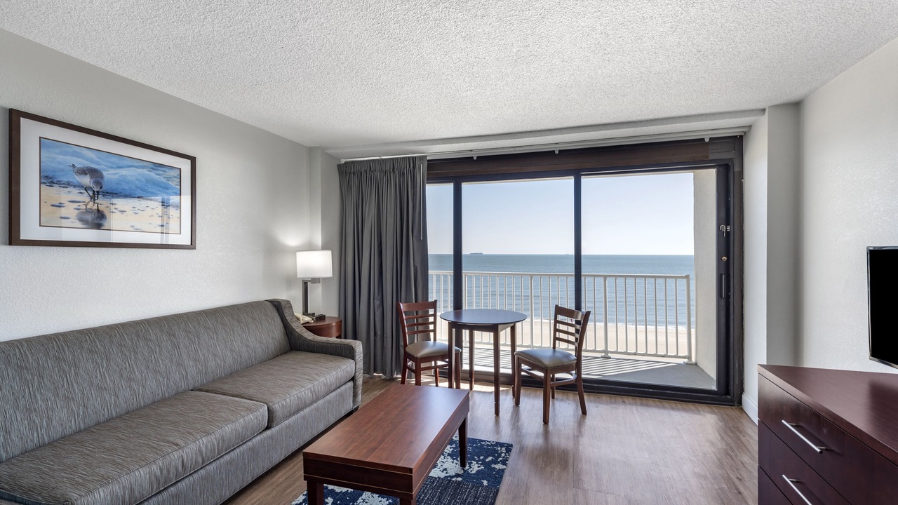 Photo of Livingroom in Northeast Virginia Beach