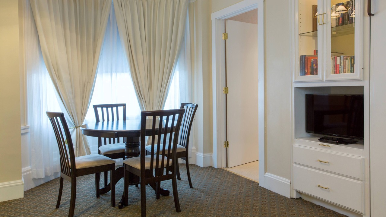 Photo of Bedroom in Theater District