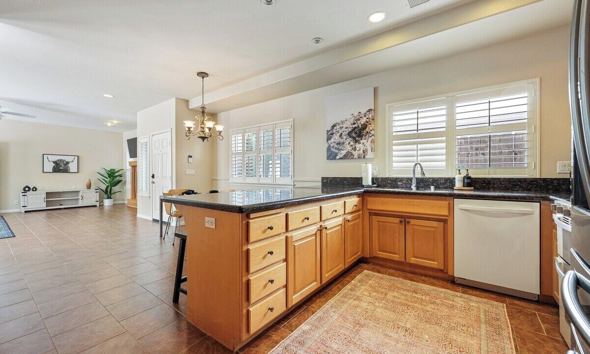 Photo of Kitchen in Central Escondido