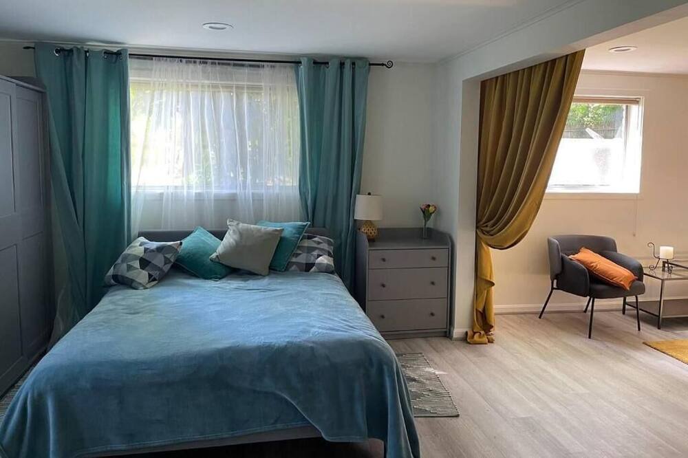 Photo of Bedroom in North Bethesda