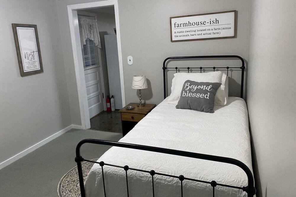Photo of Bedroom in Zionville