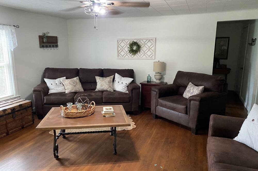 Photo of Livingroom in Zionville