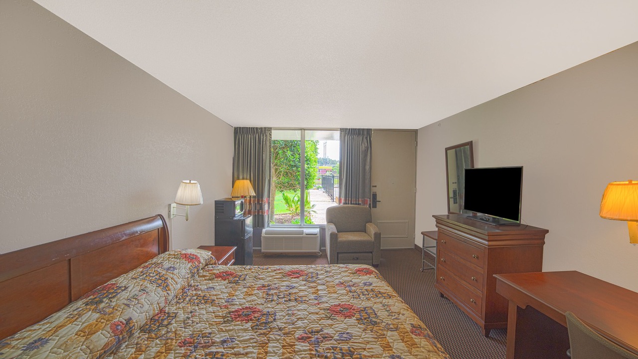 Photo of Bedroom in Selma