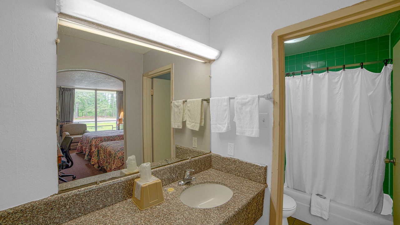 Photo of Bathroom in Selma