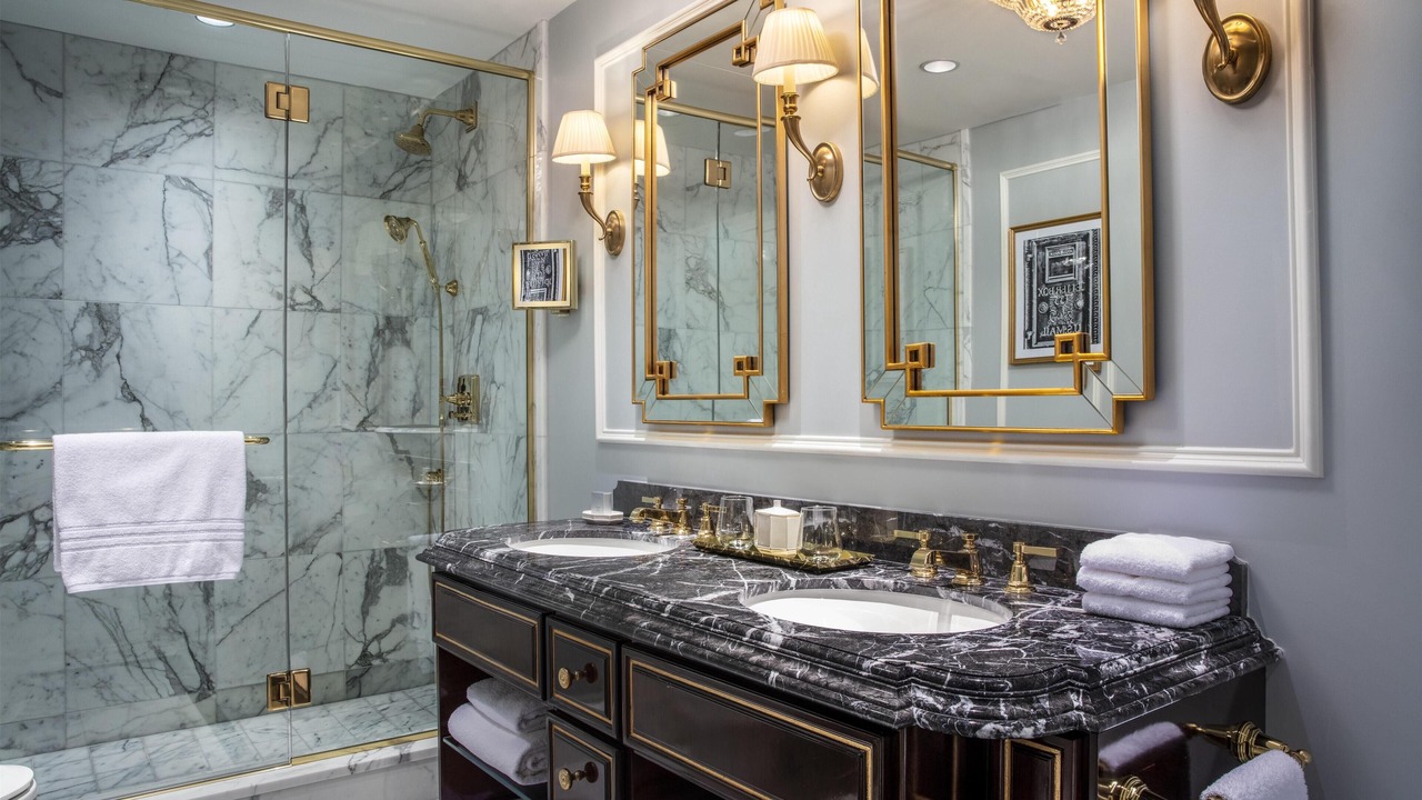 Photo of Bathroom in Downtown Washington D.C.