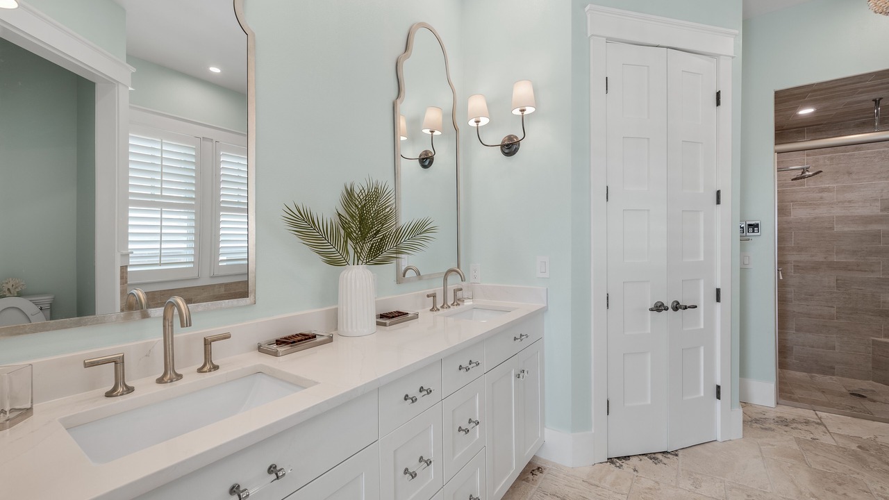 Photo of Bathroom in Holiday Isle