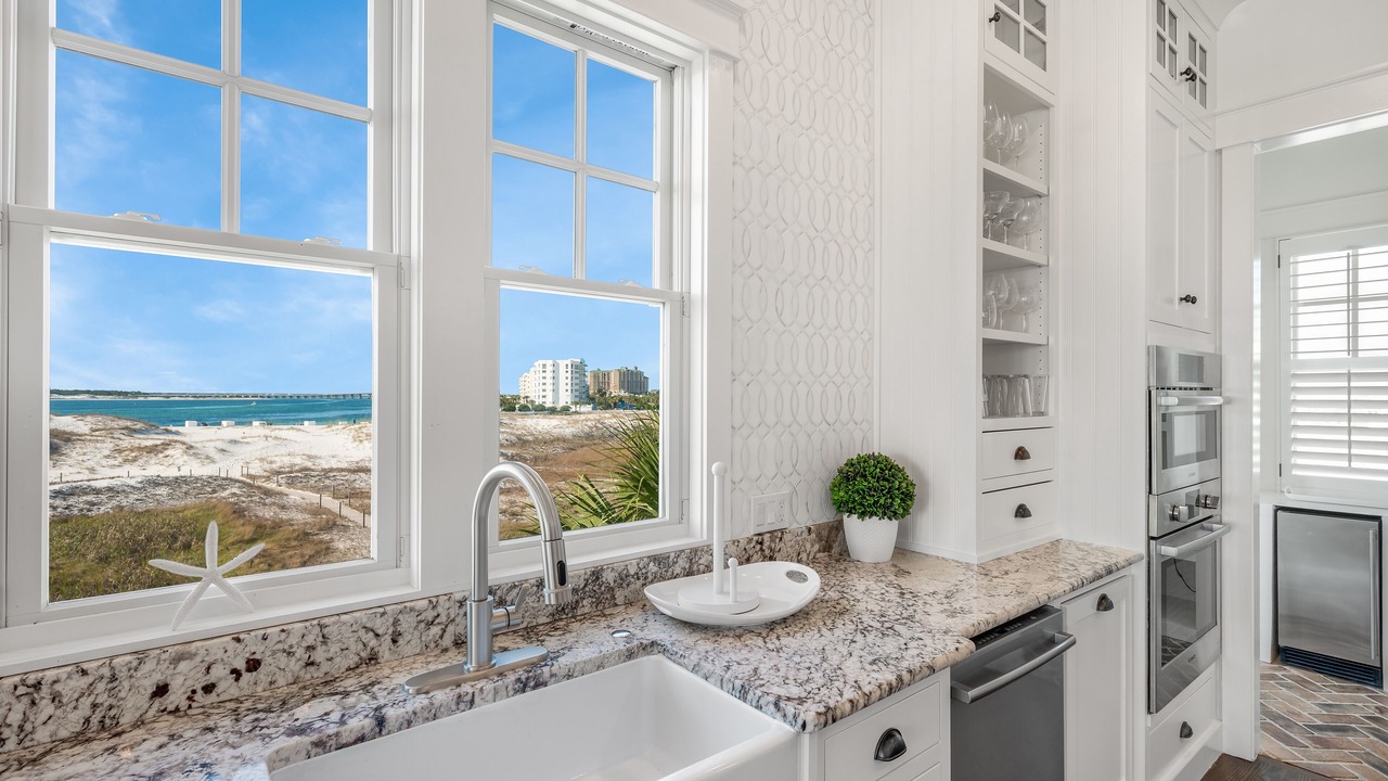 Photo of Kitchen in Holiday Isle