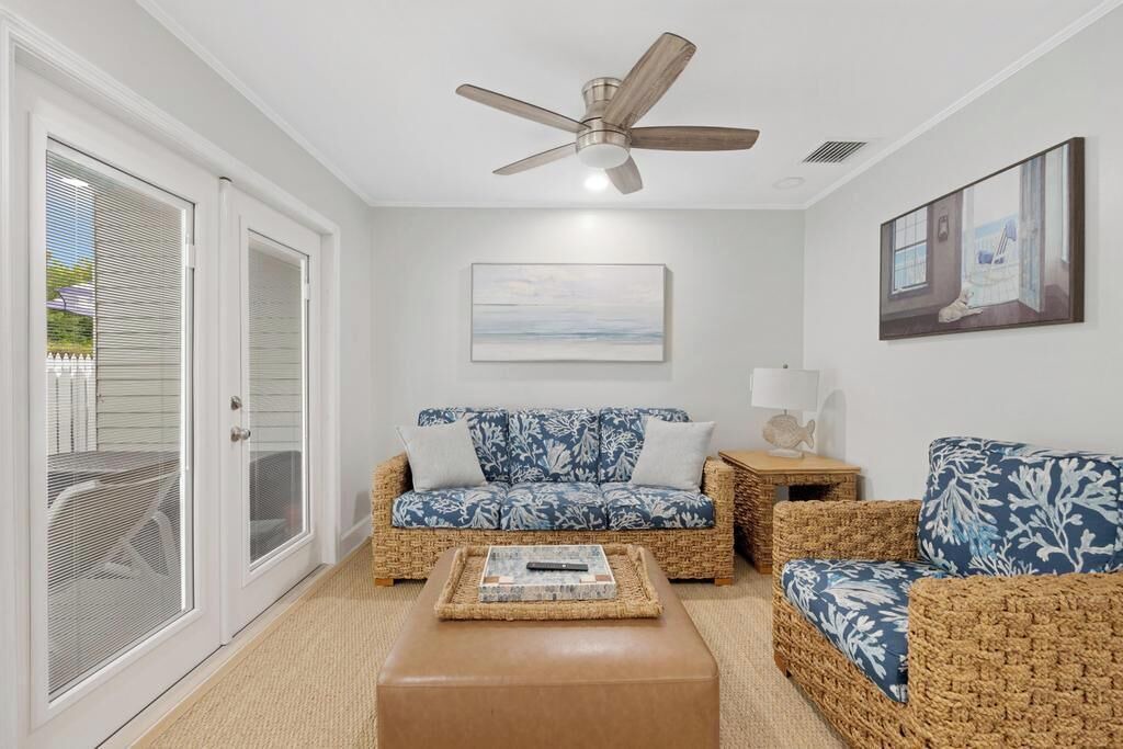 Photo of Livingroom in Truman Annex