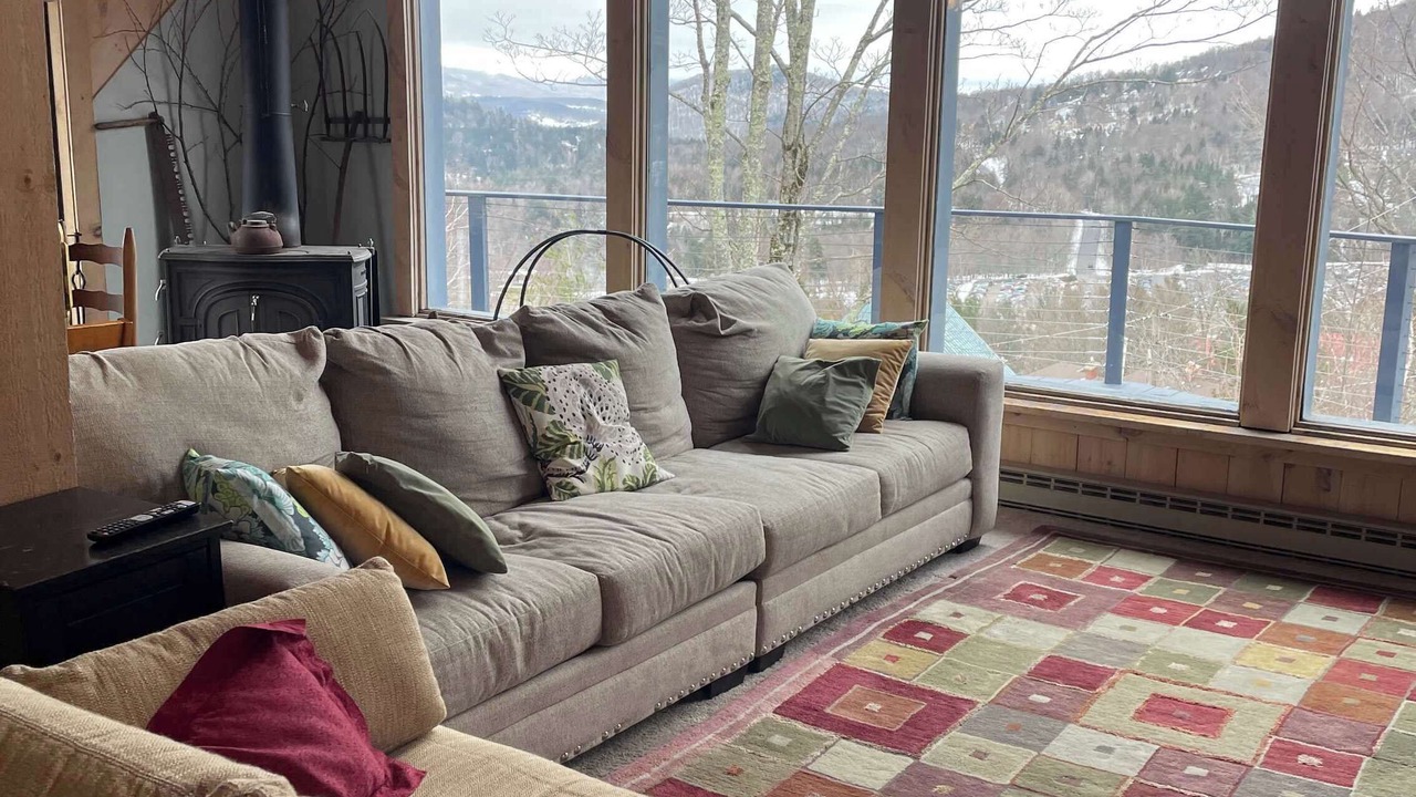 Photo of Livingroom in Warren