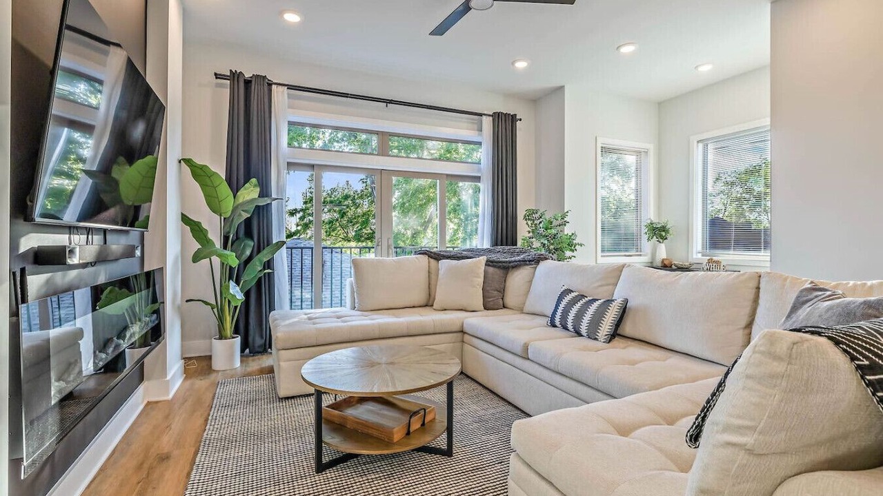 Photo of Livingroom in East Nashville