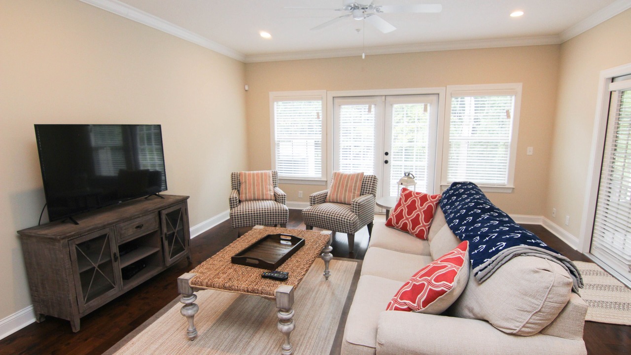 Photo of Livingroom in Epworth Acres