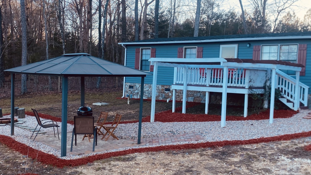 Photo of Outdoor in Bennett