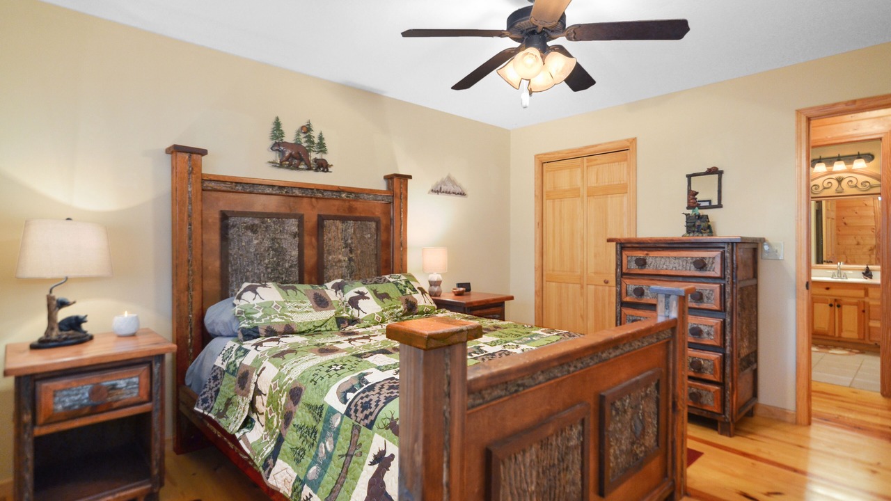 Photo of Bedroom in Ellijay