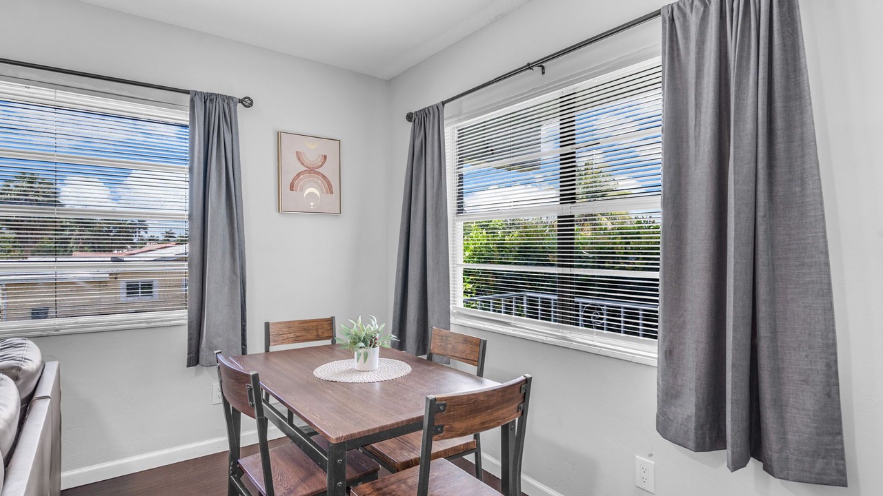 Photo of Livingroom in East Fort Lauderdale