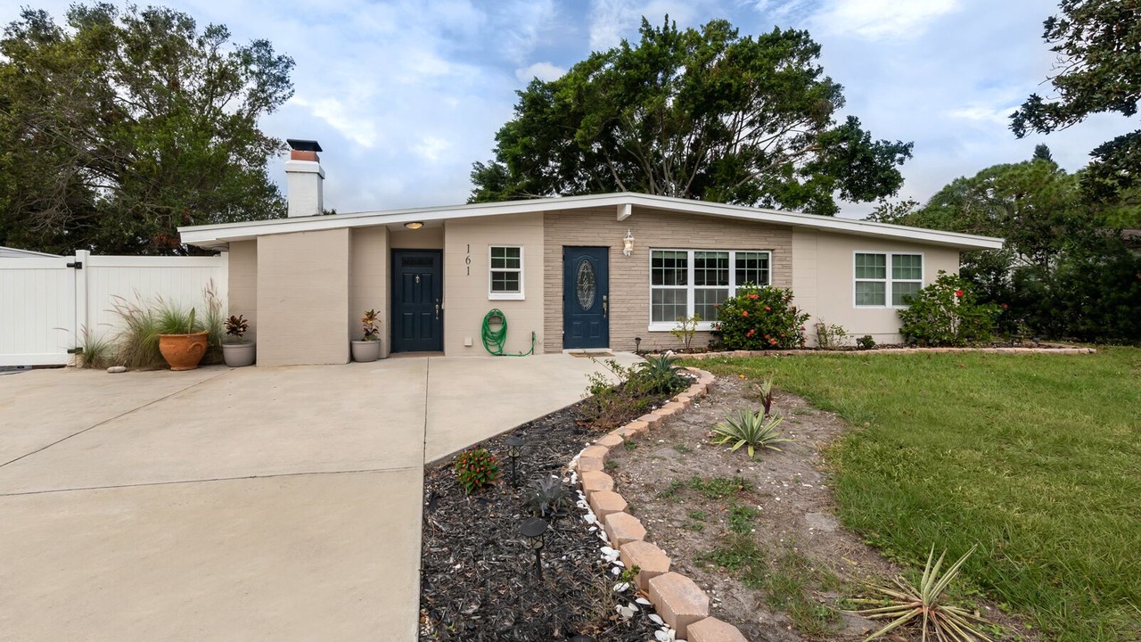 Photo of Outdoor in Park East