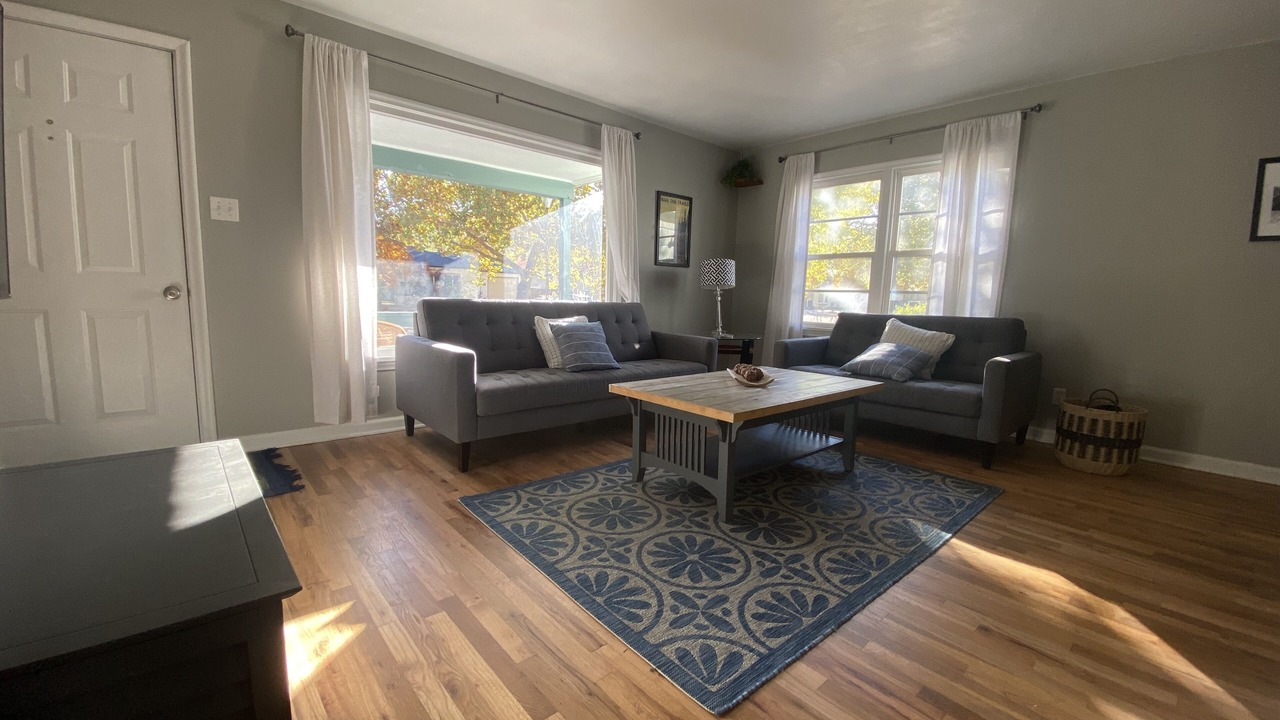 Photo of Livingroom in East End