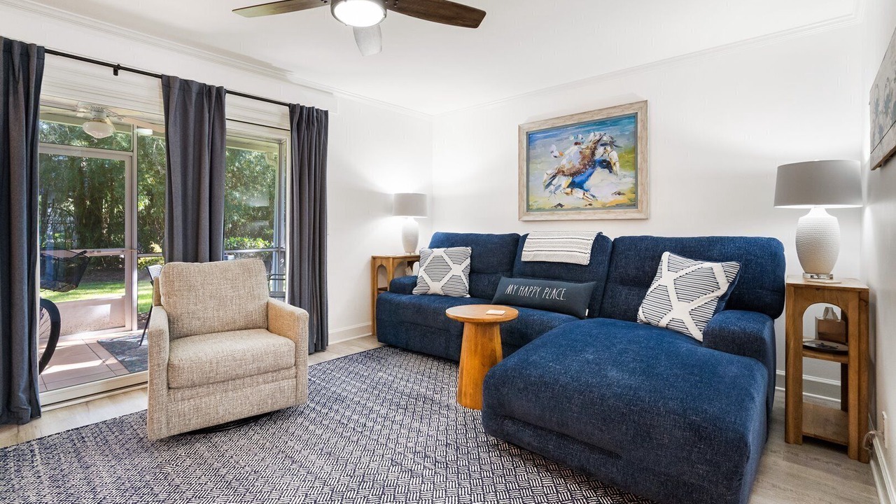 Photo of Livingroom in Demere Park