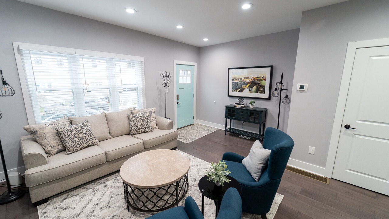 Photo of Livingroom in South Side Slopes