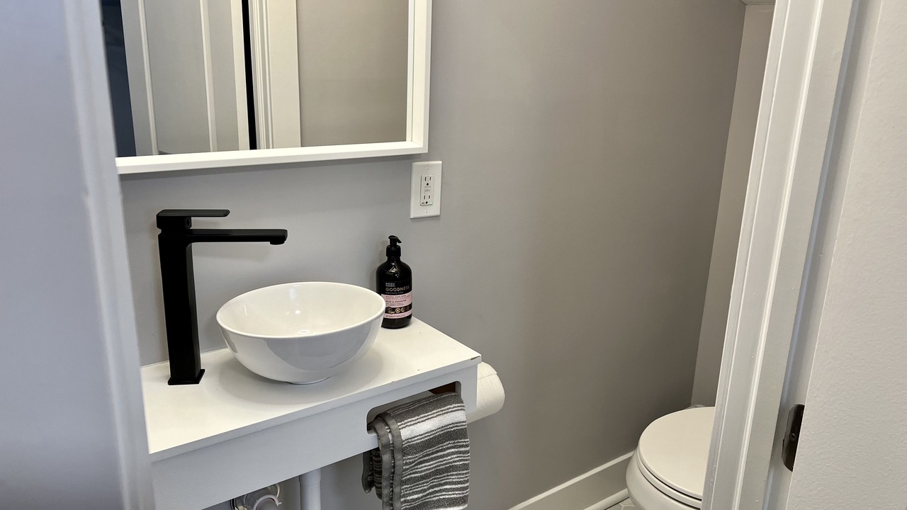 Photo of Bathroom in South Side Slopes