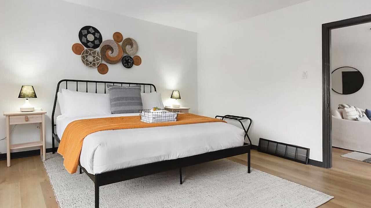 Photo of Bedroom in Lower Lawrenceville