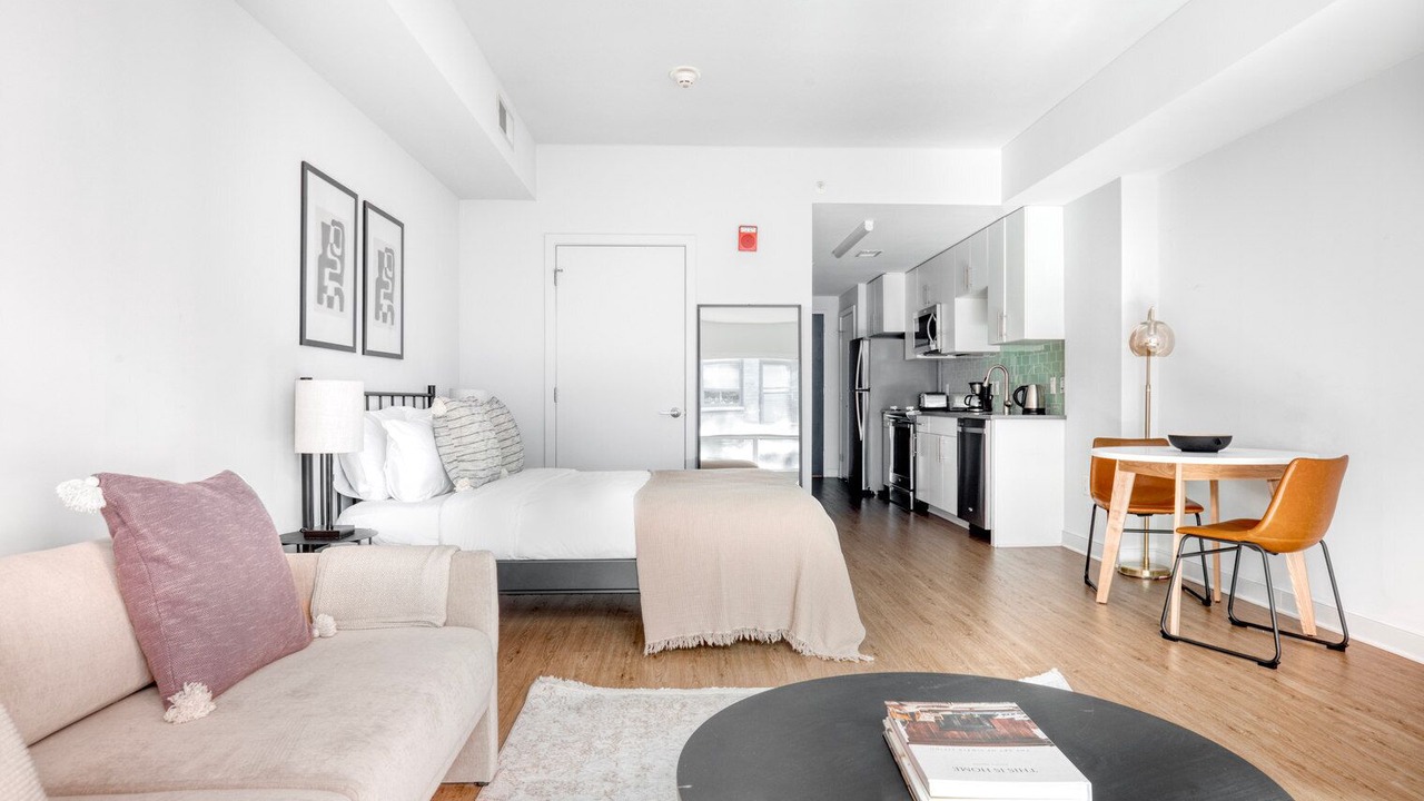 Photo of Livingroom in Mount Vernon Triangle